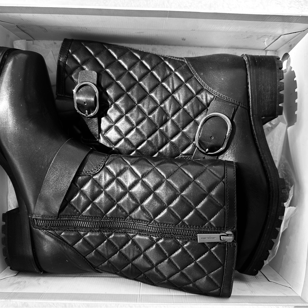Michael Kors Rosario, Black Leather Quilted Mid Calf, Zip Block Heel, Sz 9M, New